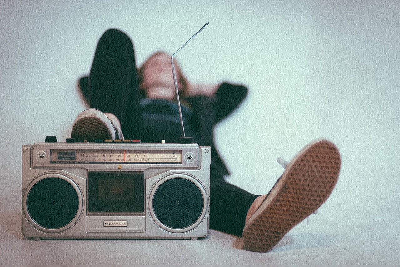 radiosshow—(c)-StockSnapauf-Pixabay_2